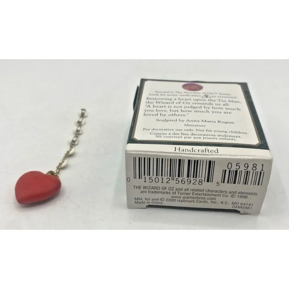 Hallmark Keepsake Miniature Ornament The Tin Man’s Heart The Wonder of Oz 2000 - Picture 3 of 13